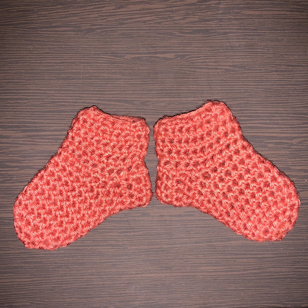 Handmade 🫶🏼 Newborn Socks